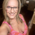 <strong>Sarah Mitchell</strong>